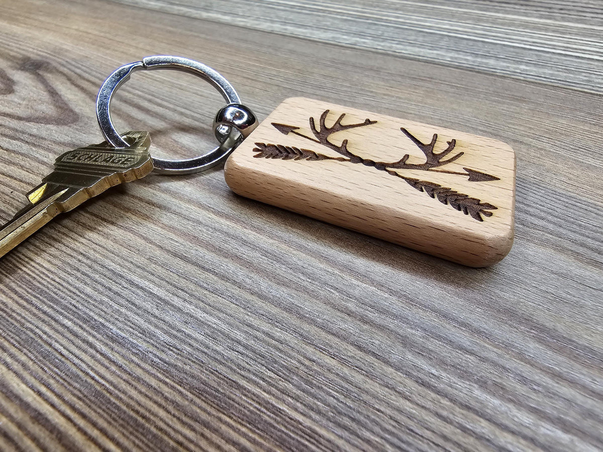 Rustic Hunting Keychain – Hardwood Double Sided Antlers and Arrows Design