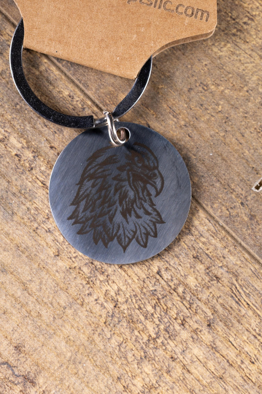 Patriotic Eagle Keychain - USA Pride Accessory With Polished Steel Finish