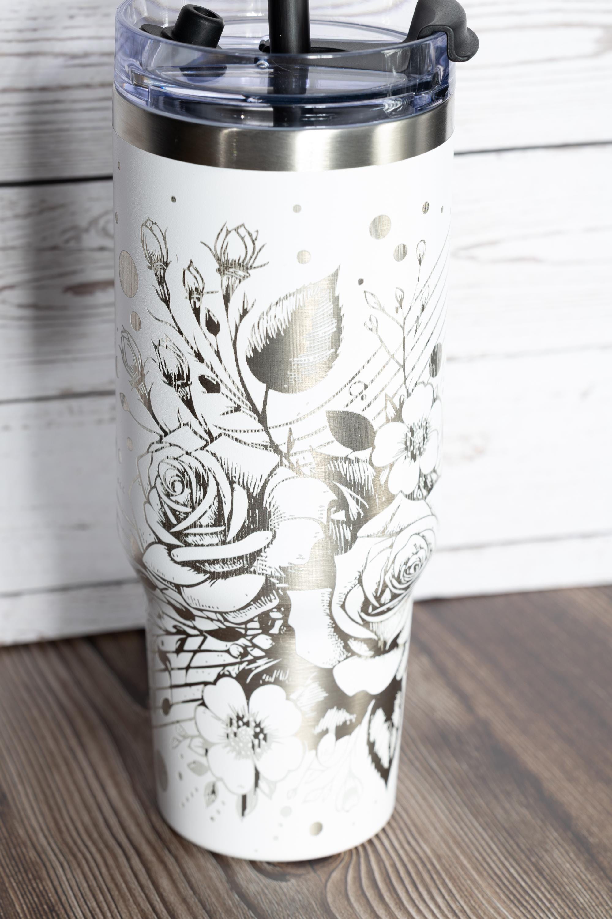 40oz Stainless Steel Tumbler – Vacuum Insulated Cup with Built In Handle & Reusable Straw