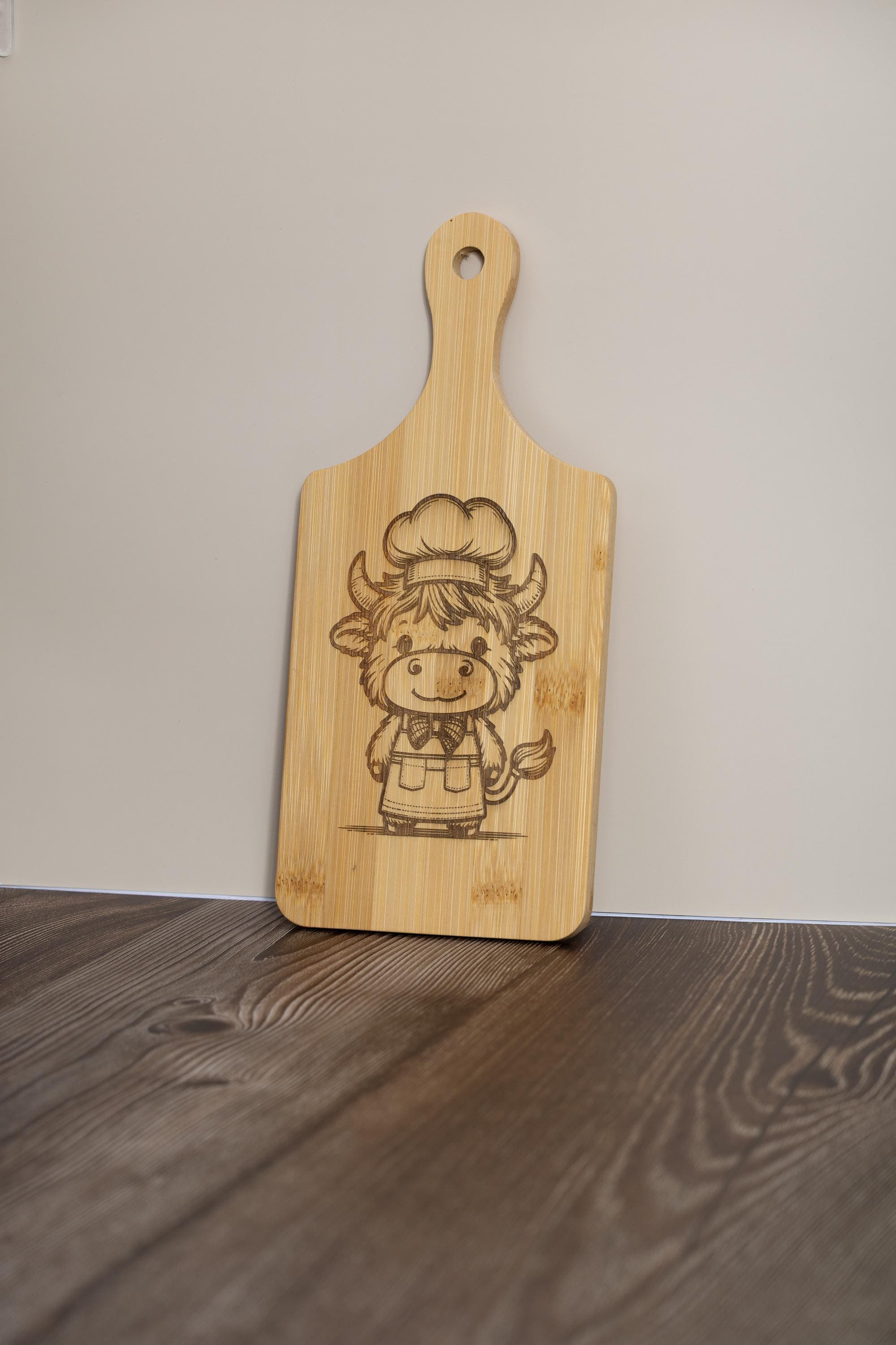 Highland Cow Cutting Board – Eco Friendly Bamboo, Small Rustic Kitchen Decor