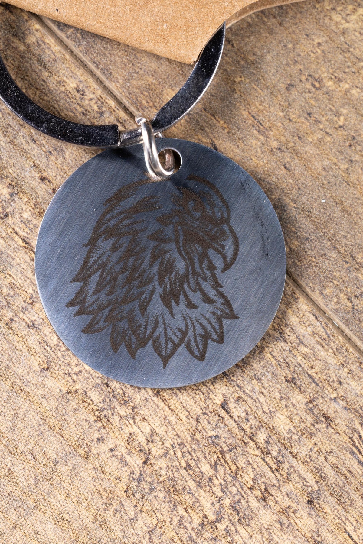 Patriotic Eagle Keychain - USA Pride Accessory With Polished Steel Finish